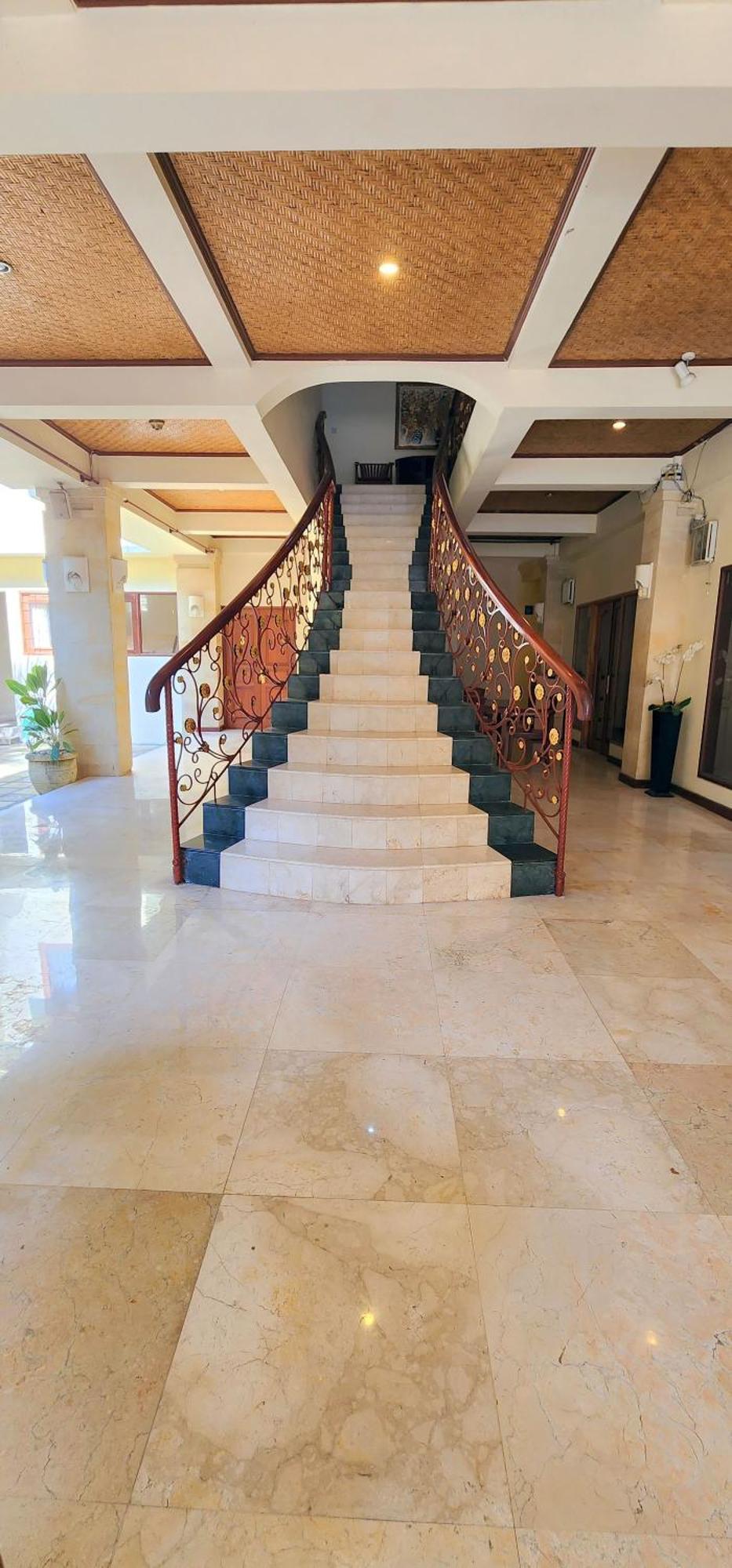 Bali Emerald Apartments ซานูร์ ภายนอก รูปภาพ