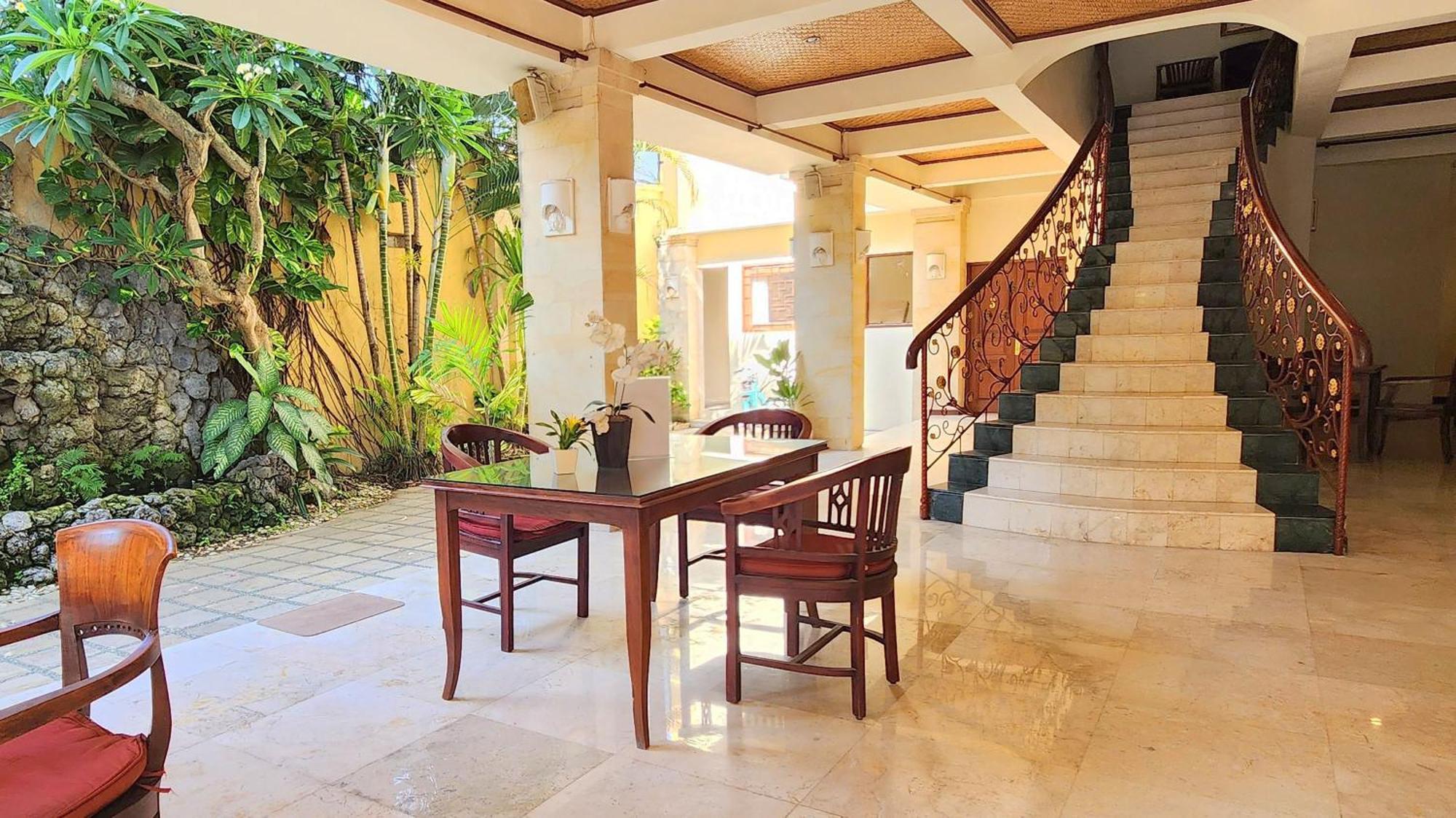 Bali Emerald Apartments ซานูร์ ภายนอก รูปภาพ