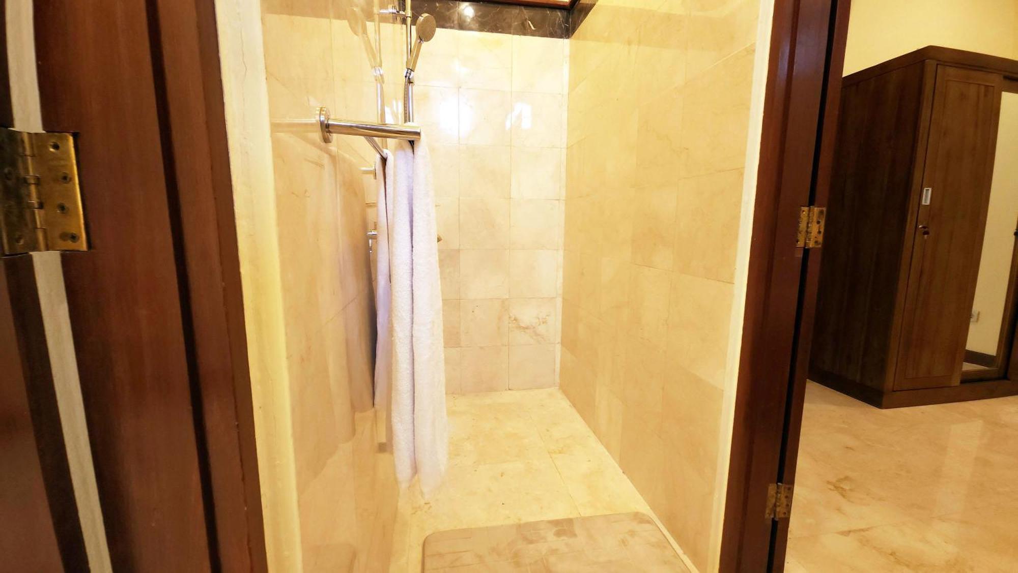 Bali Emerald Apartments ซานูร์ ภายนอก รูปภาพ